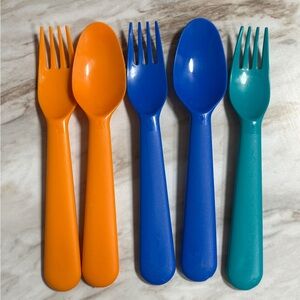 Colorful Plastic Cutlery Set for kids- set of 5